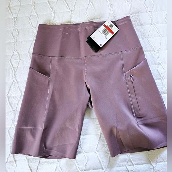 Women’s Nike Go Firm Support High Rise 8” Length Biker Shorts w Pockets Size L - Picture 7 of 9